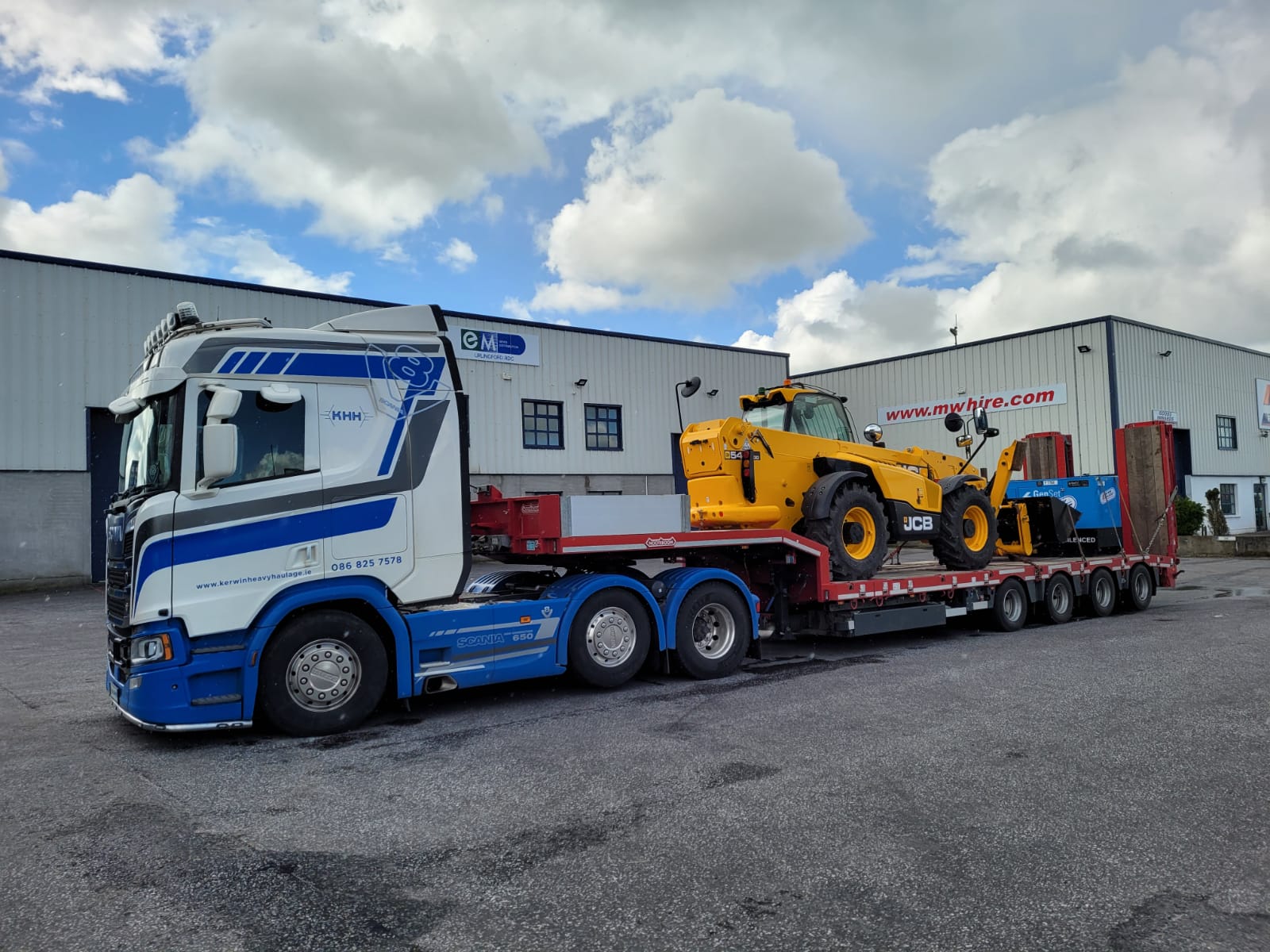 Another JCB 20 meter SOLD... Low hour Ex-Rental.....now on its way to the customer